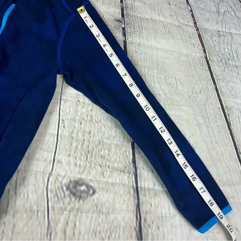 4/$25 Gap Fit navy blue camo zip up jacket kids L